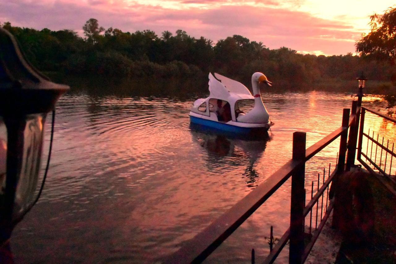 Pelican Lake Udawalawe Zewnętrze zdjęcie